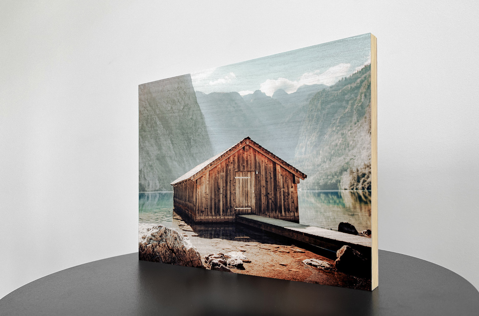 Print on demand wood wall decor with Cloudprinter.com.jpg